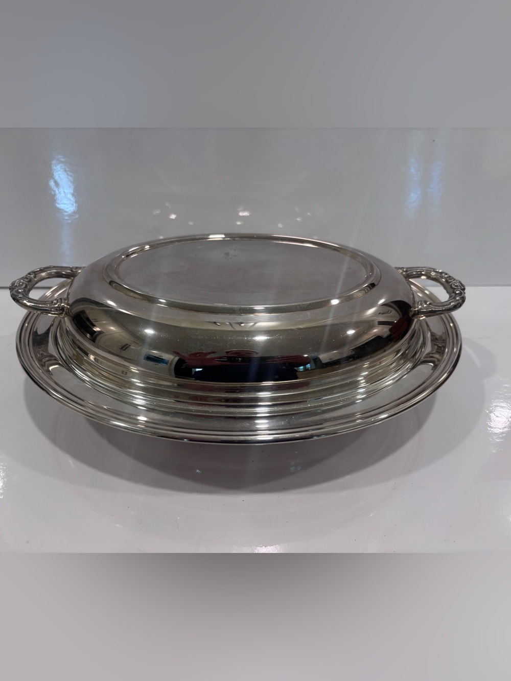 Vintage Leonard Silver plate Covered Casserole Dish With Glass Insert